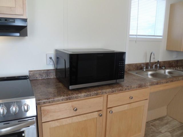 8405 EBSON DRIVE, North Fort Myers, FL 33917