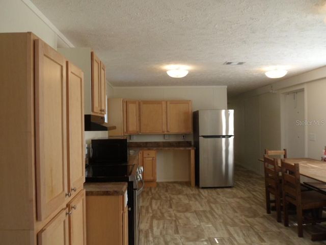 8405 EBSON DRIVE, North Fort Myers, FL 33917