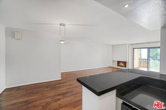 8601 Falmouth Avenue 316, Playa Del Rey (los Angeles), CA 90293