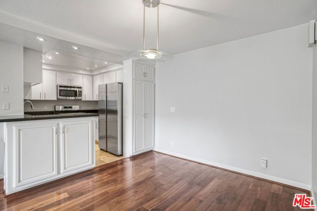 8601 Falmouth Avenue 316, Playa Del Rey (los Angeles), CA 90293