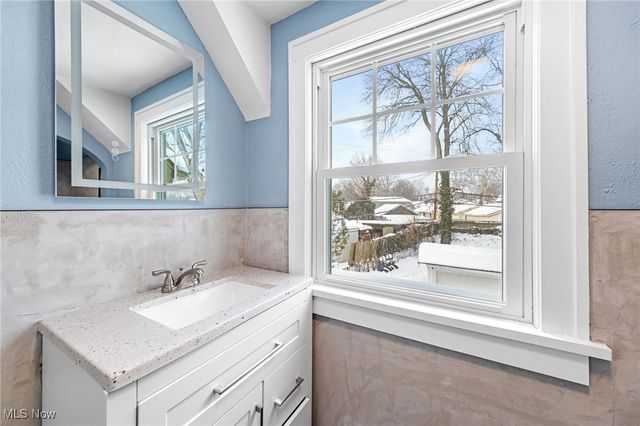 1604 23rd Street, Cuyahoga Falls, OH 44223