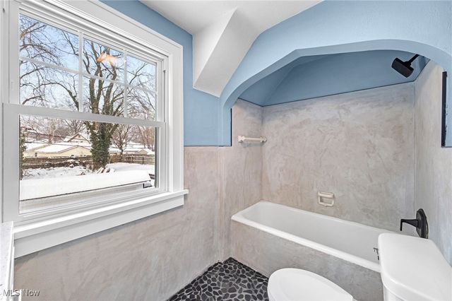 1604 23rd Street, Cuyahoga Falls, OH 44223