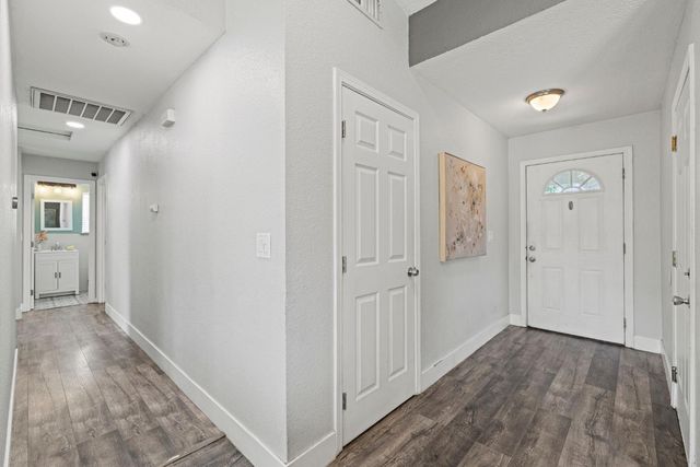 213 Quadra Ave, Rio Linda, CA 95673