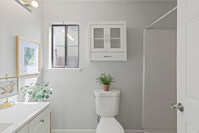 213 Quadra Ave, Rio Linda, CA 95673