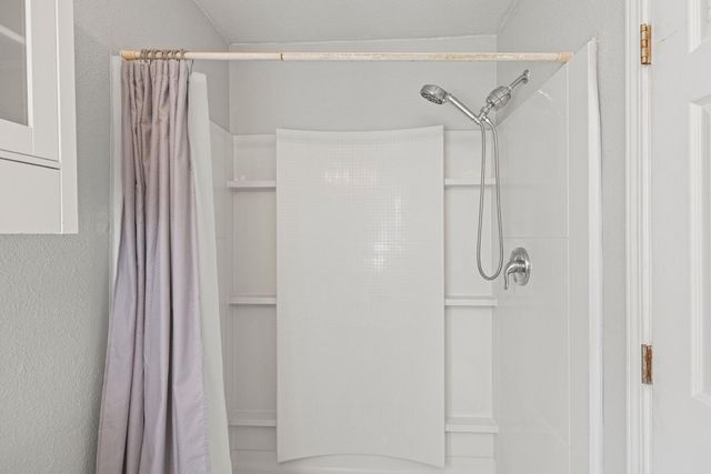 213 Quadra Ave, Rio Linda, CA 95673