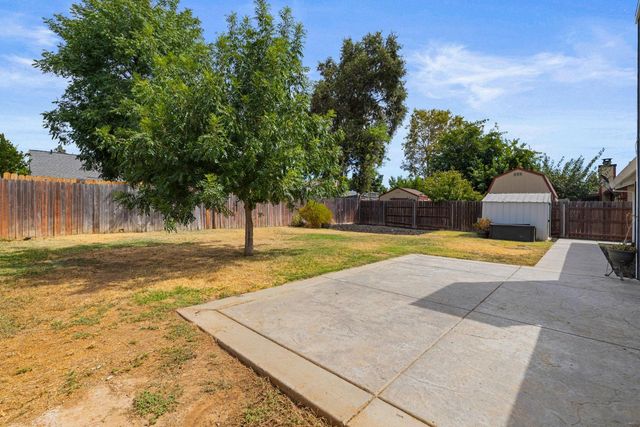 213 Quadra Ave, Rio Linda, CA 95673
