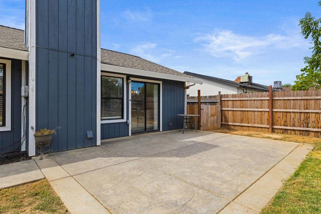 213 Quadra Ave, Rio Linda, CA 95673