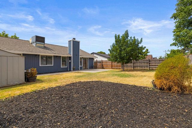 213 Quadra Ave, Rio Linda, CA 95673