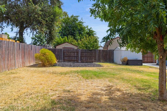 213 Quadra Ave, Rio Linda, CA 95673