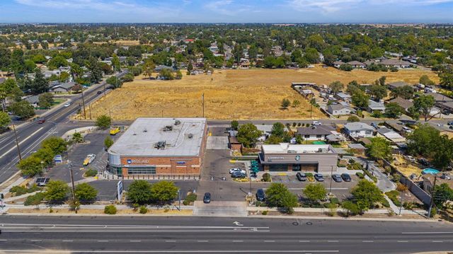 213 Quadra Ave, Rio Linda, CA 95673