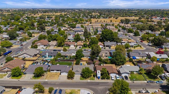 213 Quadra Ave, Rio Linda, CA 95673