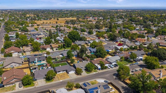 213 Quadra Ave, Rio Linda, CA 95673