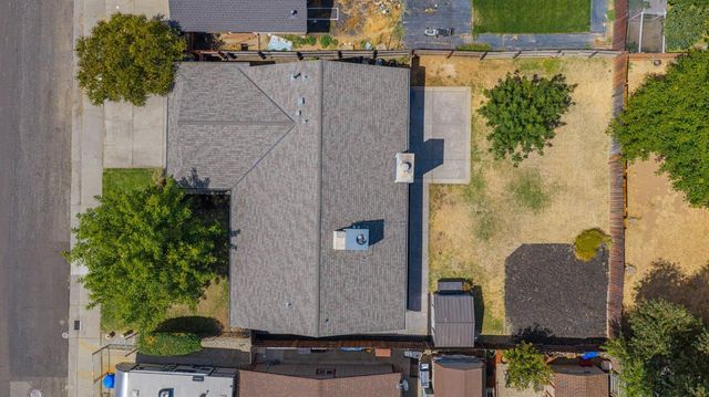 213 Quadra Ave, Rio Linda, CA 95673