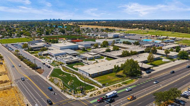 213 Quadra Ave, Rio Linda, CA 95673