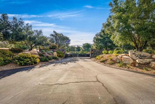 3066 Via Montevina, Fallbrook, CA 92028