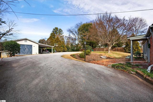 308 Beechwood Drive, Spartanburg, SC 29307