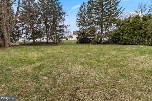 96 BORDENTOWN CHESTERFIELD RD, Chesterfield, NJ 08515