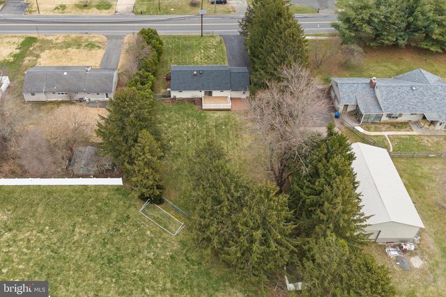 96 BORDENTOWN CHESTERFIELD RD, Chesterfield, NJ 08515