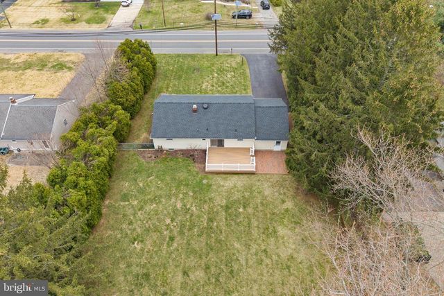 96 BORDENTOWN CHESTERFIELD RD, Chesterfield, NJ 08515