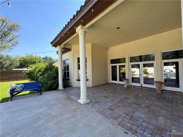 1238 W Bowie Avenue, Alamo, TX 78516