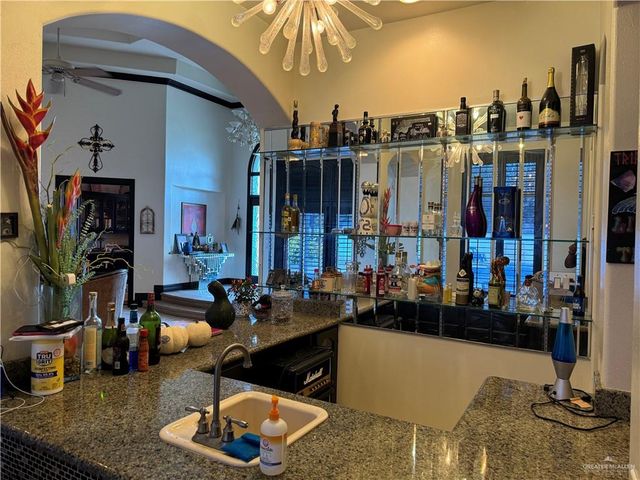 1238 W Bowie Avenue, Alamo, TX 78516