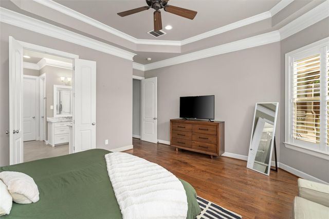 1631 Du Barry Lane, Houston, TX 77018
