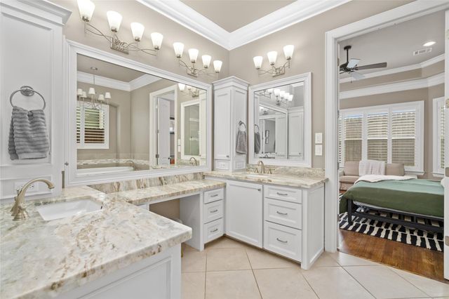 1631 Du Barry Lane, Houston, TX 77018