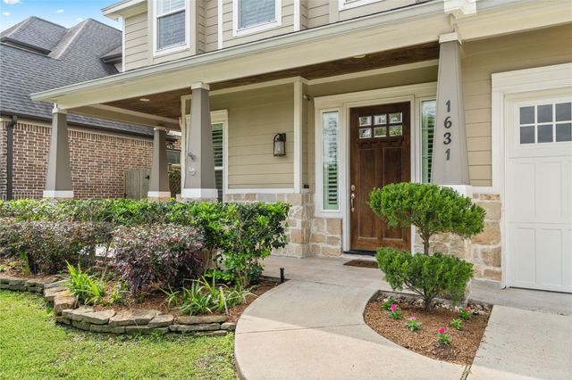 1631 Du Barry Lane, Houston, TX 77018