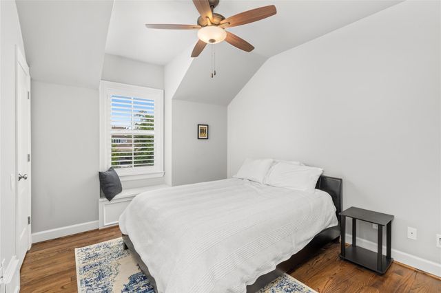 1631 Du Barry Lane, Houston, TX 77018