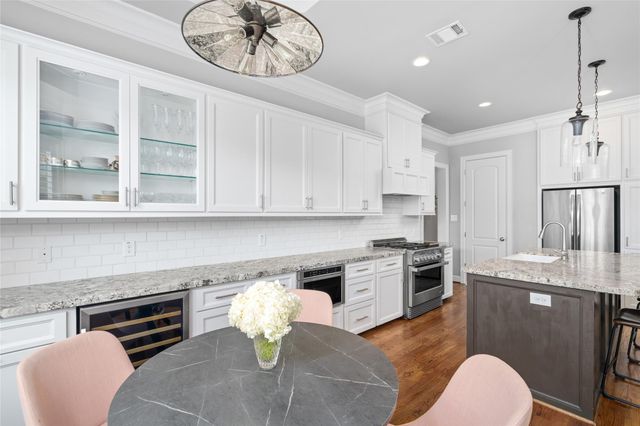 1631 Du Barry Lane, Houston, TX 77018