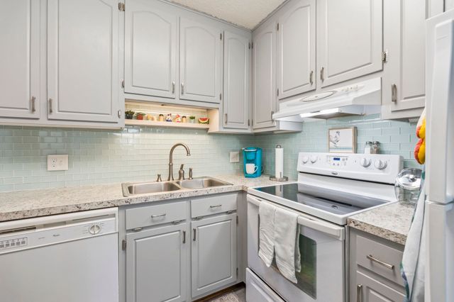 1502 Yaupon Dr Apt A1, Myrtle Beach, SC 29577