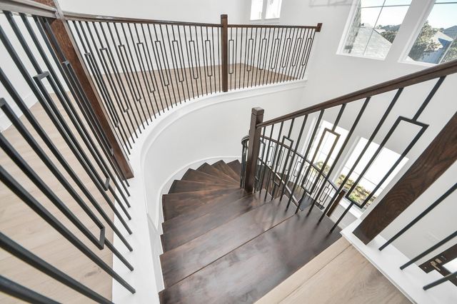 205 Wyndemere Drive, Montgomery, TX 77356