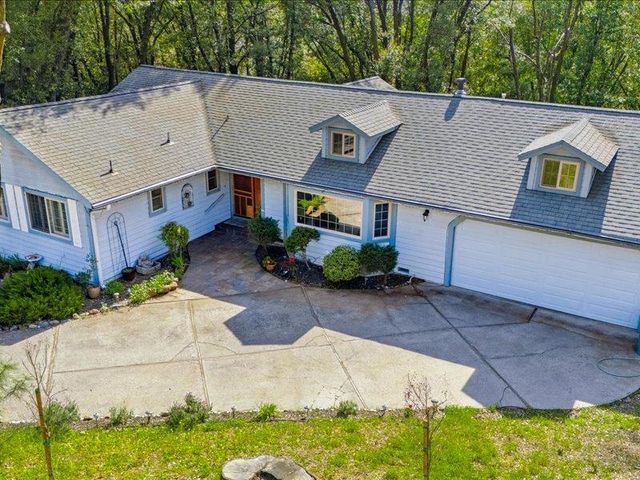 15444 Nancy Way, Grass Valley, CA 95949