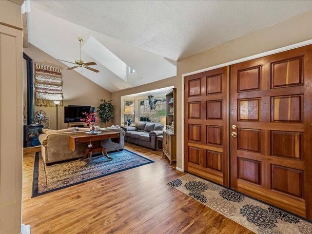 15444 Nancy Way, Grass Valley, CA 95949