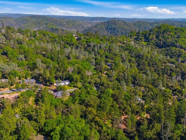 15444 Nancy Way, Grass Valley, CA 95949