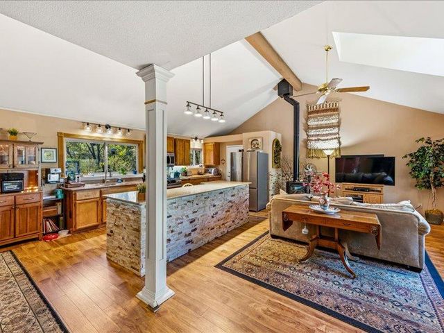 15444 Nancy Way, Grass Valley, CA 95949