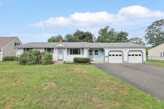 17 Marshall Drive, Enfield, CT 06082