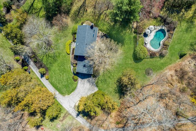 83 Upper Shad Road, Pound Ridge, NY 10576