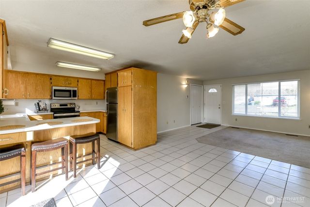 8520 Woodland Avenue E, Puyallup, WA 98371