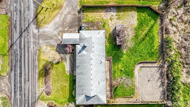 8520 Woodland Avenue E, Puyallup, WA 98371