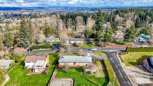 8520 Woodland Avenue E, Puyallup, WA 98371