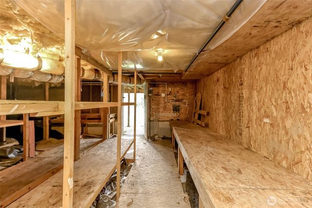 8520 Woodland Avenue E, Puyallup, WA 98371