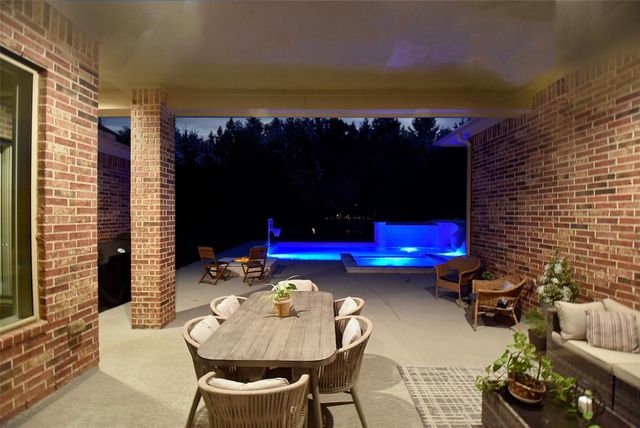 5615 Caspian Falls Lane, Fulshear, TX 77441