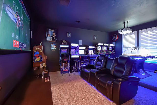 5615 Caspian Falls Lane, Fulshear, TX 77441