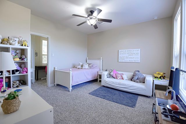 5615 Caspian Falls Lane, Fulshear, TX 77441