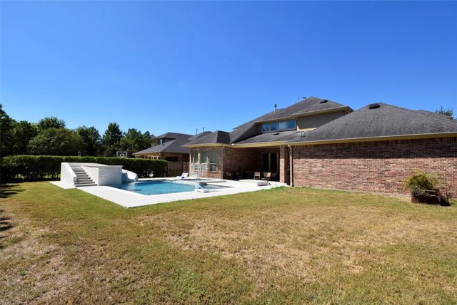 5615 Caspian Falls Lane, Fulshear, TX 77441