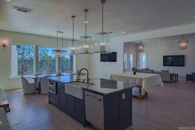 1688 S Silverthorne, Little Rock, AR 72210