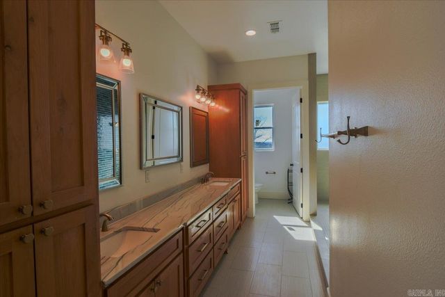 1688 S Silverthorne, Little Rock, AR 72210