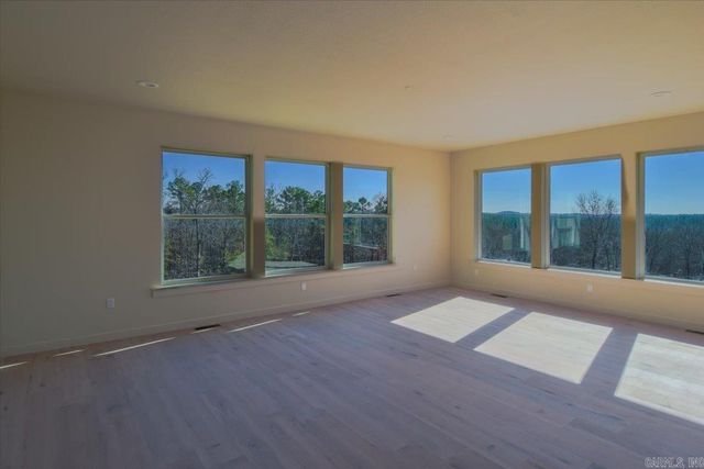 1688 S Silverthorne, Little Rock, AR 72210