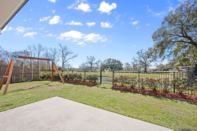 37212 Meador Ln, Geismar, LA 70734